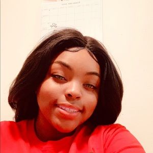 Meet your Posher, Ashia